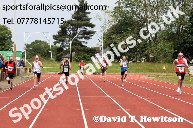 Mens 200 metres, 2019 NEMA Track and Field Champs, Monkton. Photo:  David T. Hewitson/Sports for All Pics